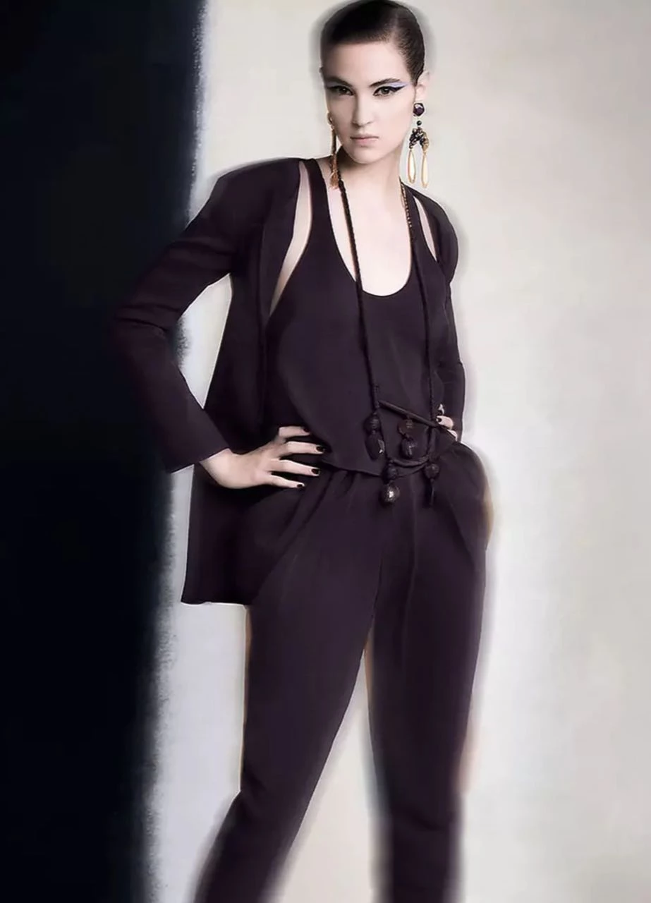 Giorgio Armani presentó su colección primavera verano 2023.