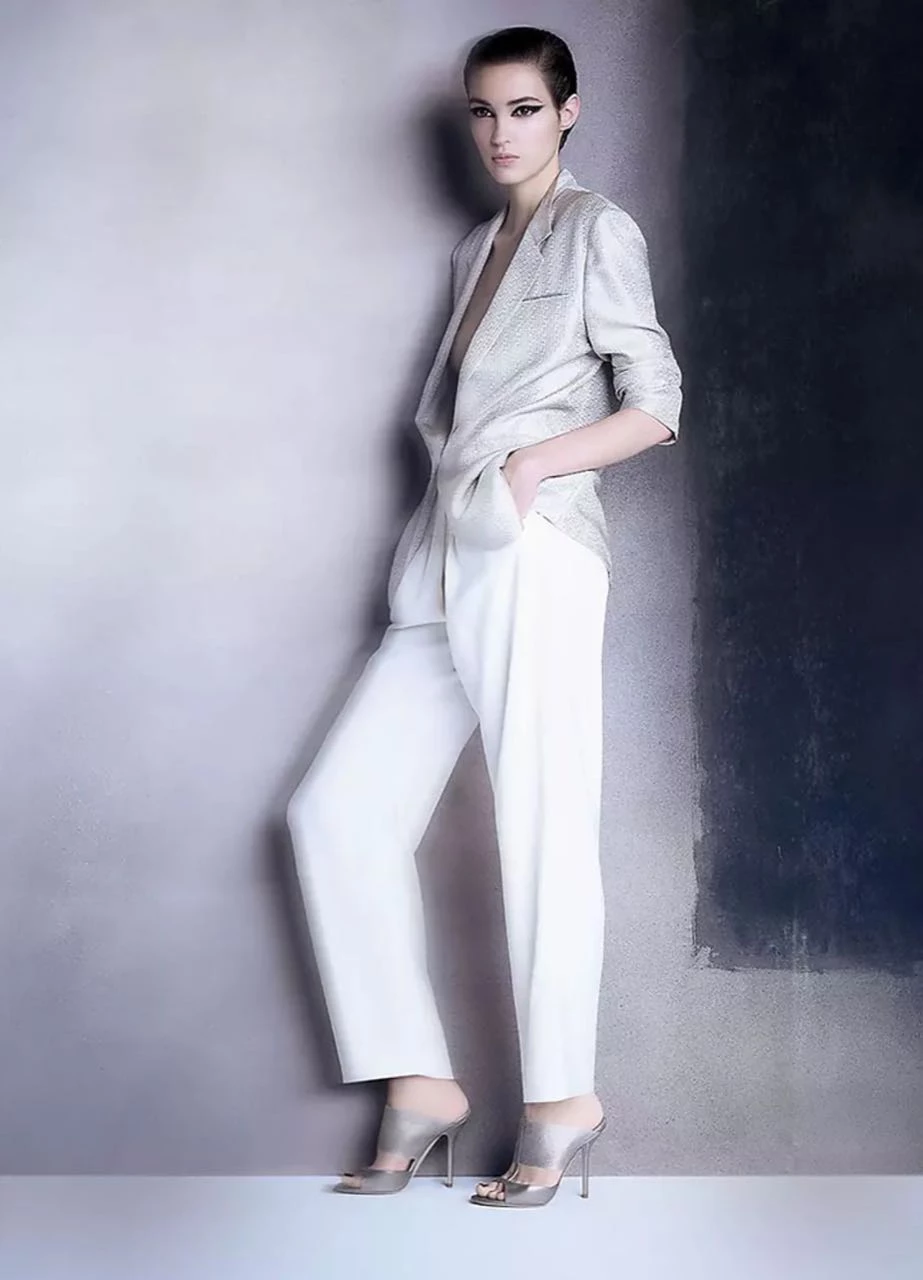 Giorgio Armani presentó su colección primavera verano 2023.