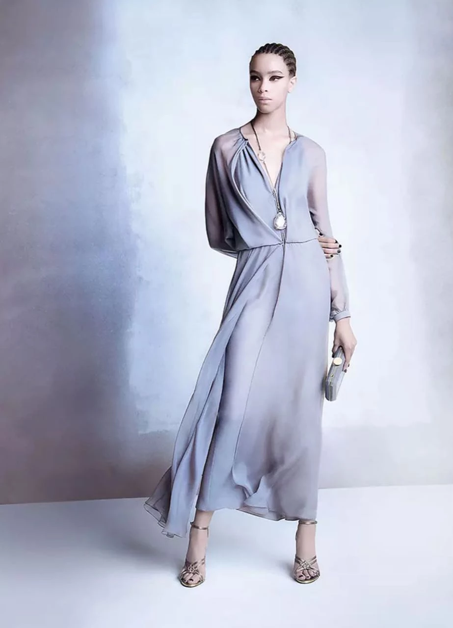 Giorgio Armani presentó su colección primavera verano 2023.