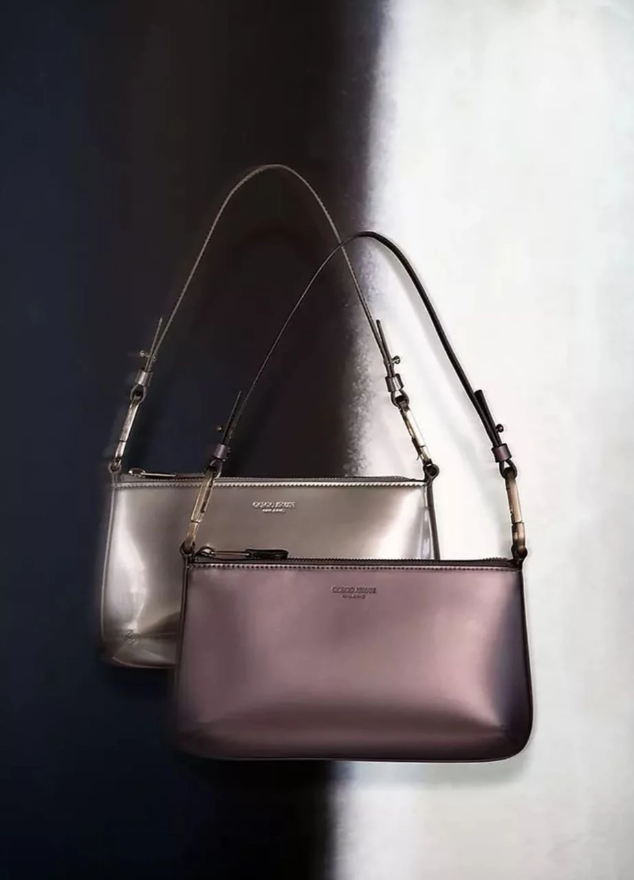 Giorgio Armani presentó su colección primavera verano 2023.