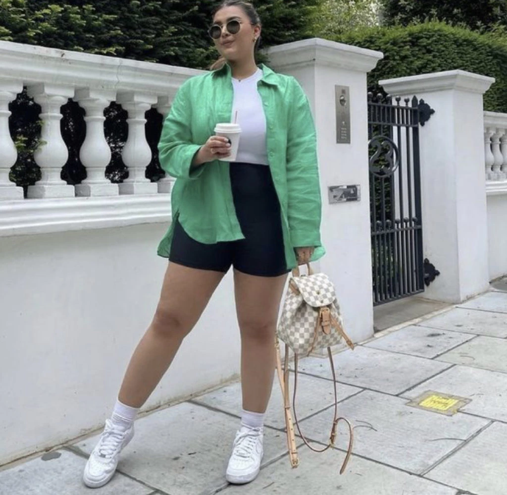 Ideas de outfits con shorts. Foto: Pinterest.