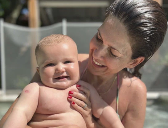 El orgullo de Isabel Macedo por el logro de Julia, su bebita de 9 meses