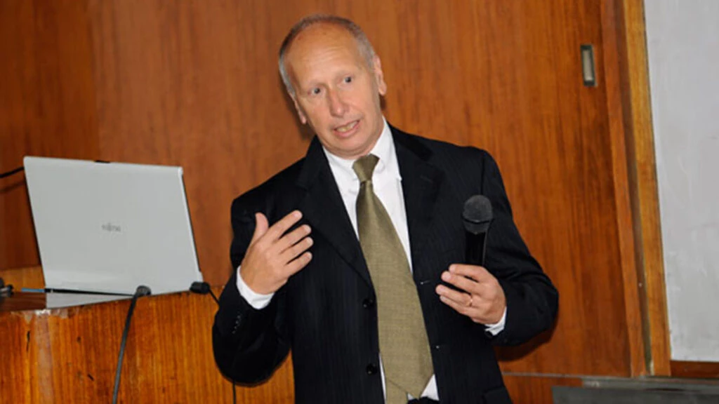 Luis Caffarelli ganó el Premio Nobel