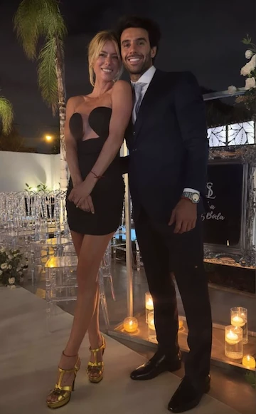 Nicole Neumann y Manu Urcera en la boda de Lizy Tagliani