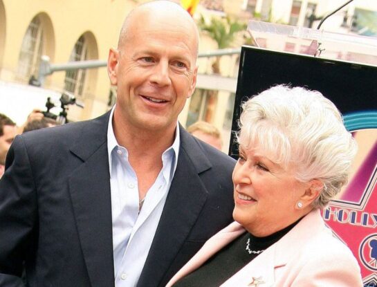 Preocupa la salud de Bruce Willis: aseguran que ya no reconoce a Marlene, su madre