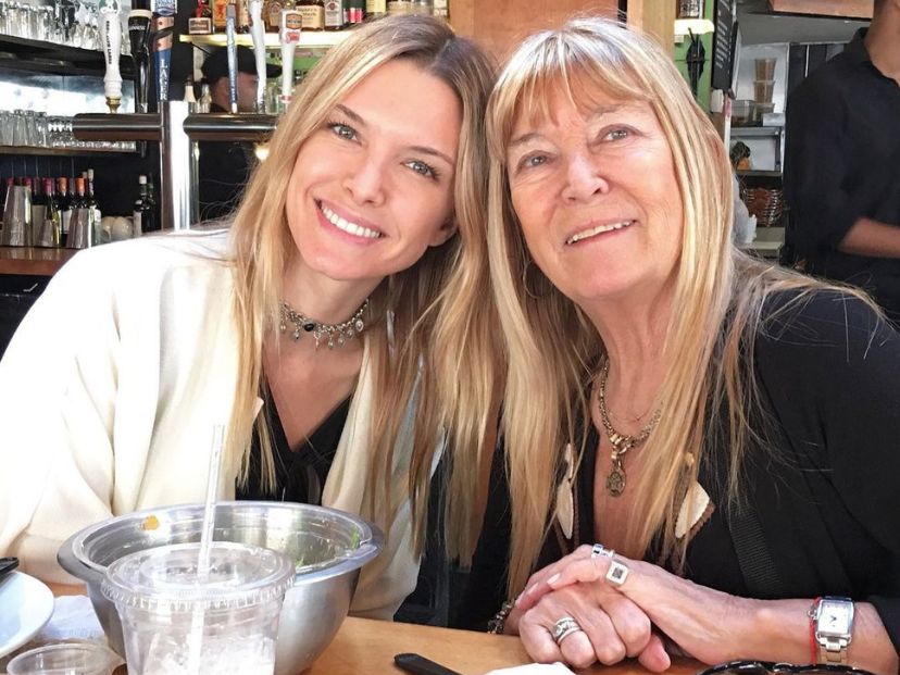 Las lágrimas de Sofía Zámolo al recordar a su madre en la mesa de Mirtha Legrand