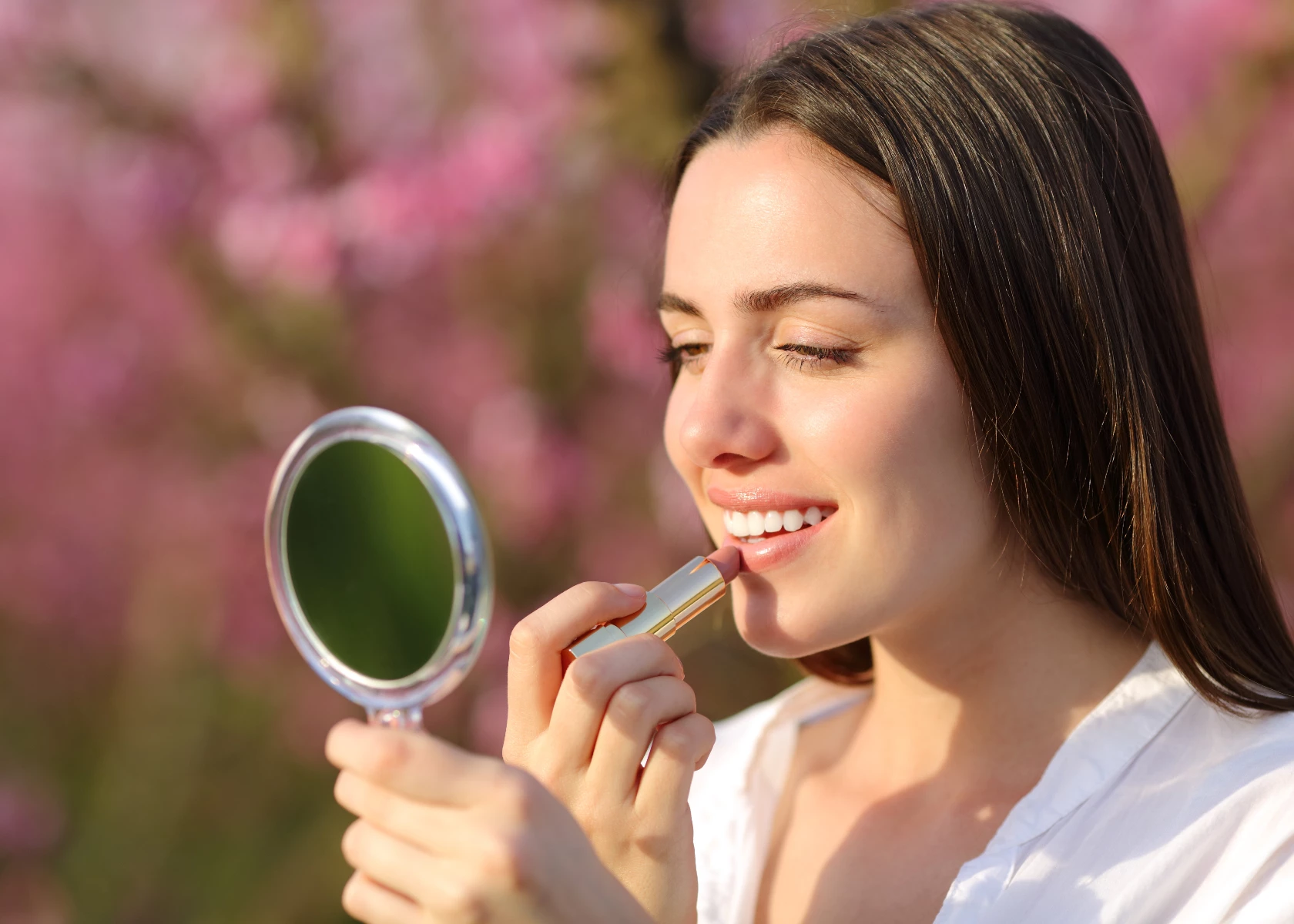 Trucos infalibles para transformar tu labial cremoso en mate