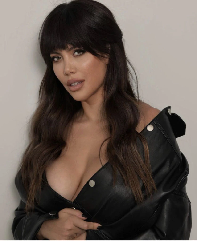 Wanda Nara ahora tiene flequillo. Foto: Instagram.