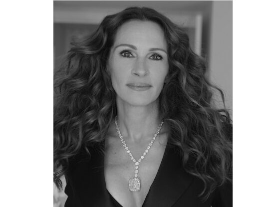 Julia Roberts mostró un beauty look minimalista y chic, perfecto para mujeres +50