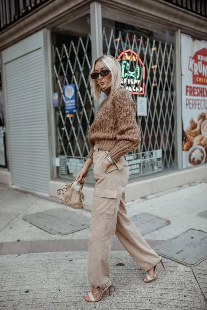 looks con pantalones cargo 