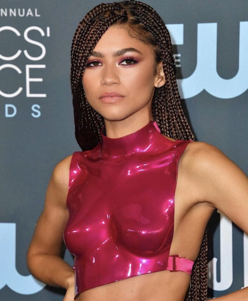 Zendaya én una red carpet con un breastplate de Tom Ford. Foto: Instagram.