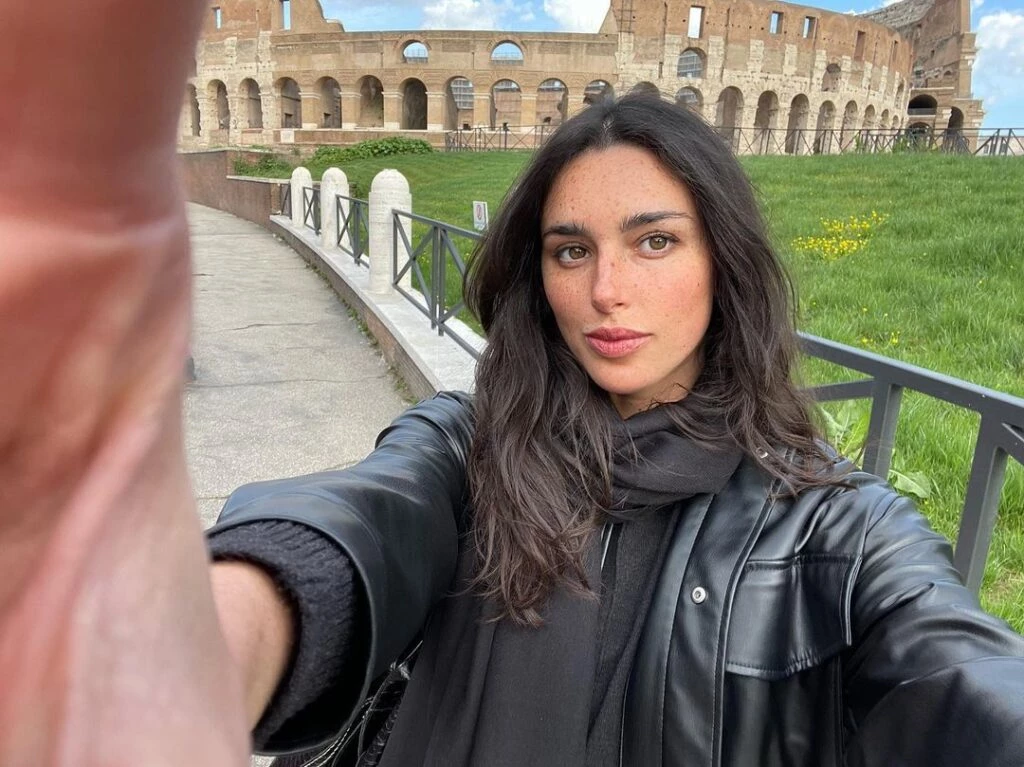 Chiara Burger nieta de Tini de Bucourt