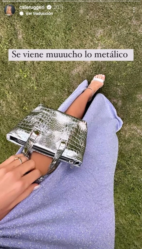 Cande Ruggeri lució el accesorio más trendy en la boda de su amiga