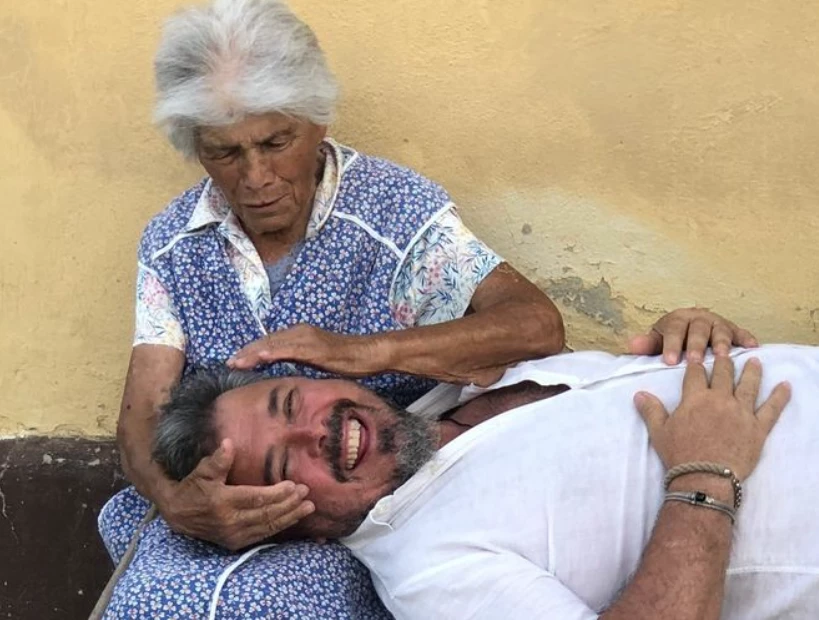 Donato de Santis despide a su mamá