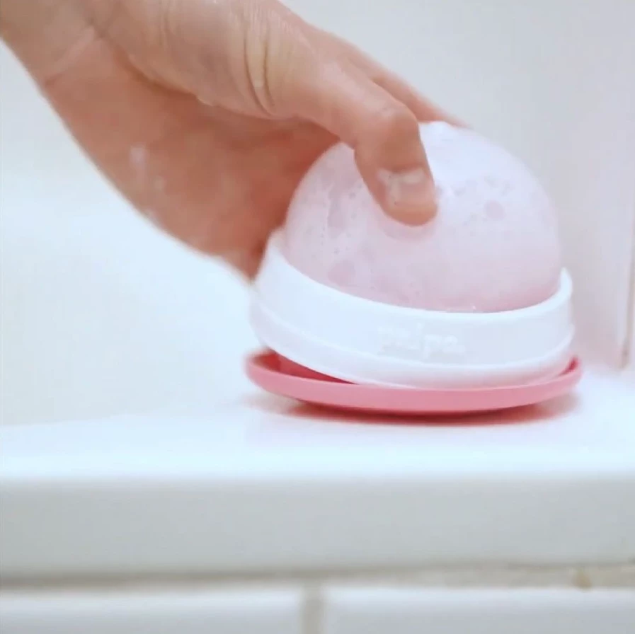 Palpa, dispositivo para familiarizarse con el autoexamen mamario