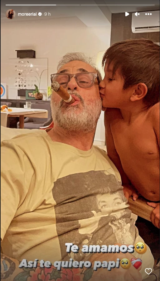 Jorge Rial con su nieto en cancha de River