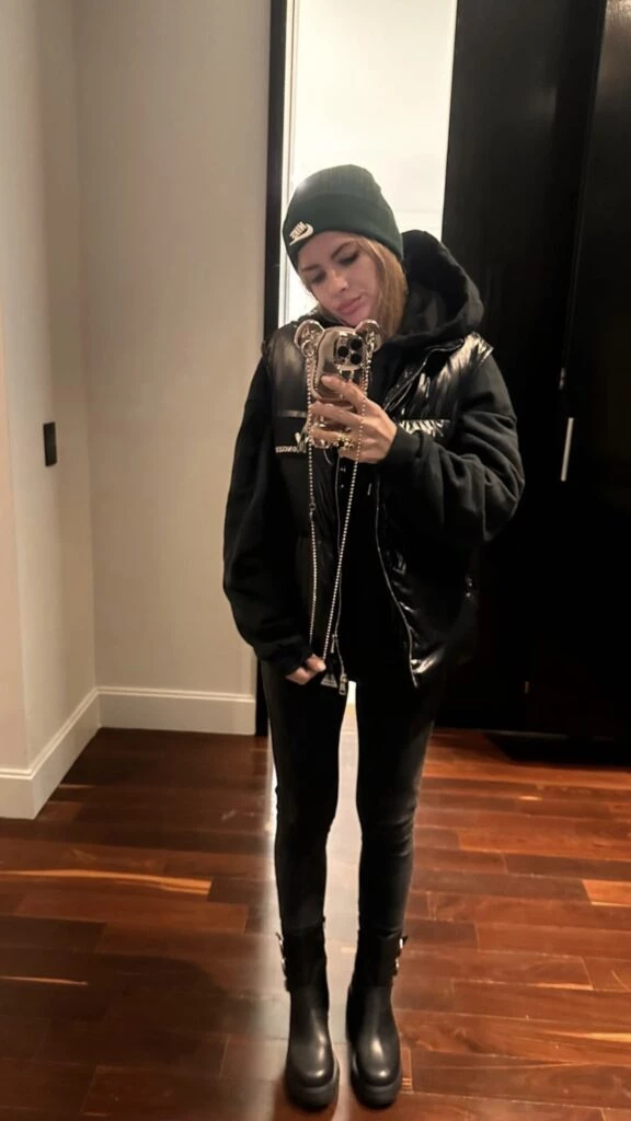 China Suárez y su look total black. Foto: Instagram. 