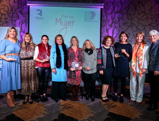 Vidriera: de Dominique Metzger a Ángeles Zorreguieta, hermana de Máxima, los looks en la entrega de premios Flor de Mujer
