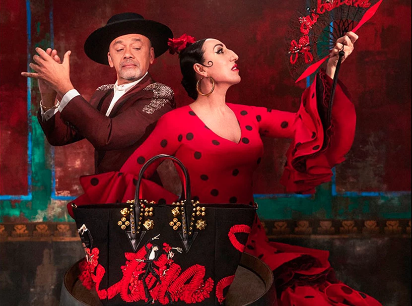 CHRISTIAN LOUBOUTIN une fuerzas con la actriz Rossy de Palma, amiga del diseñador desde hace mucho tiempo, para FLAMENCABA Capsule Collection, el tote bag anual de edición limitada de la marca.