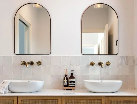 Cómo elegir el espejo perfecto para el baño