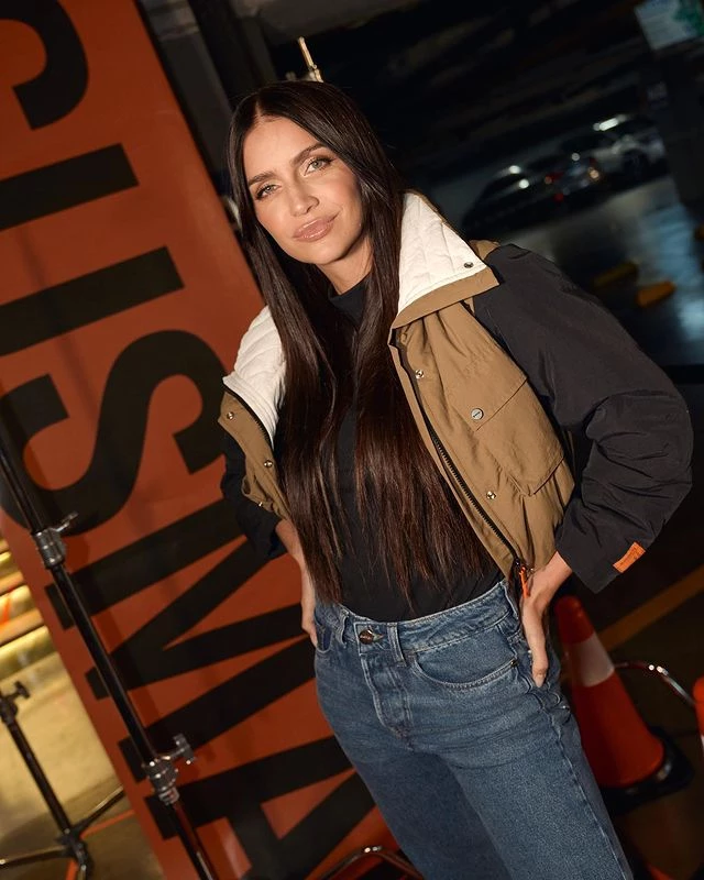 El chaleco trendy de Zaira Nara