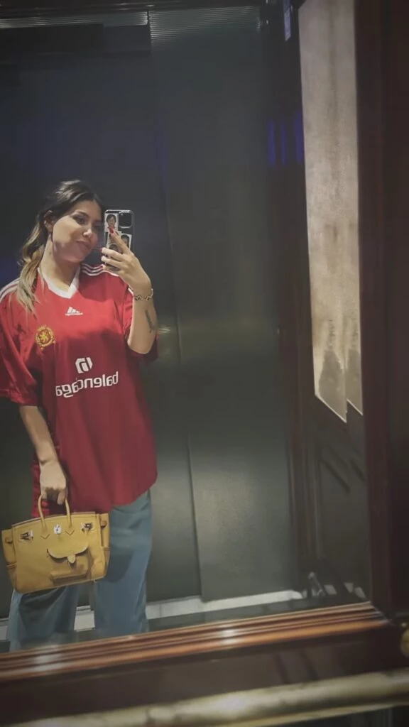 El look bloke core de Wanda Nara. Foto: Instagram.