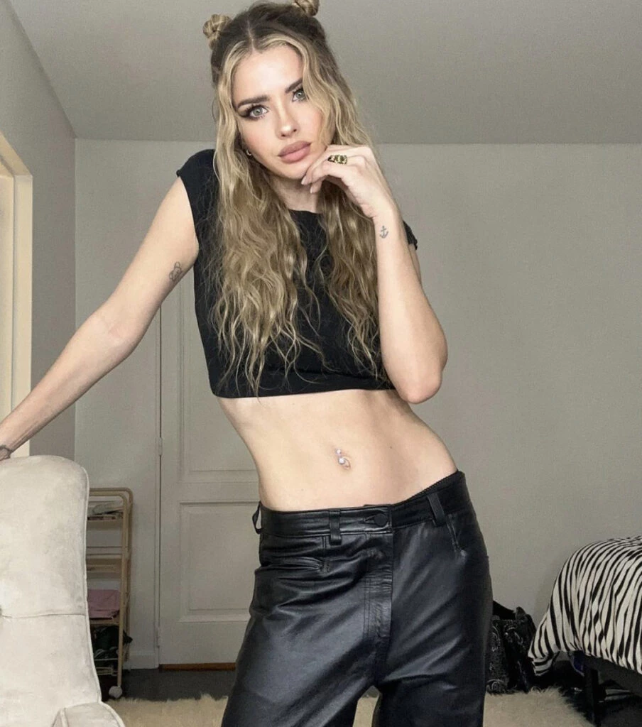 El look noventoso de la China Suárez. Foto: Instagram.