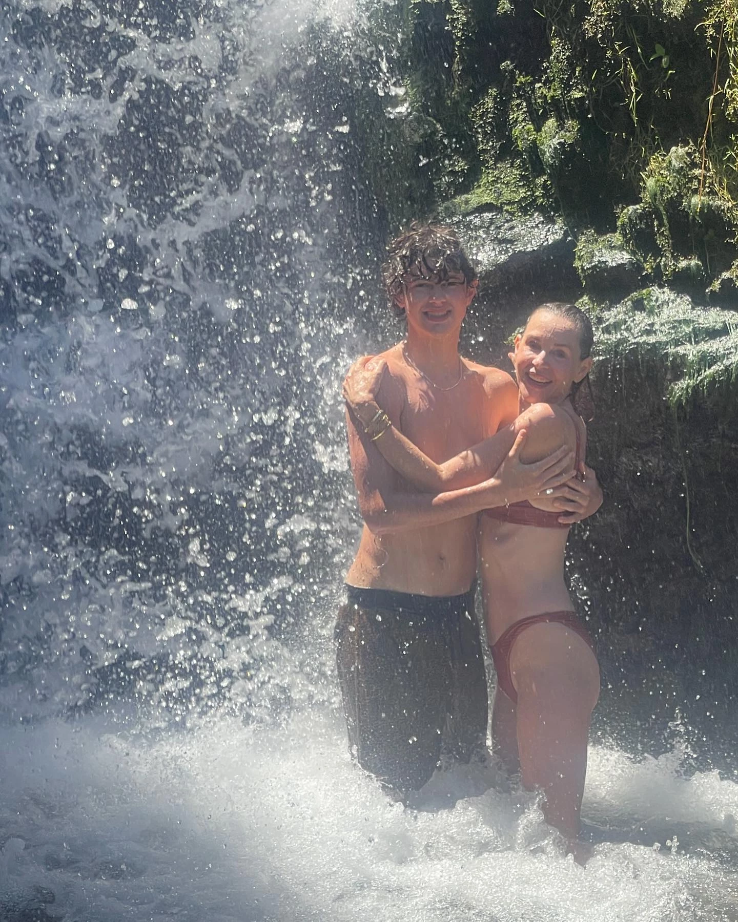 Embeth Davidtz señorita miel matilda