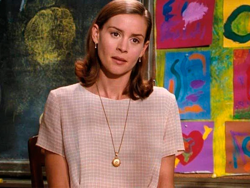 Embeth Davidtz señorita miel matilda
