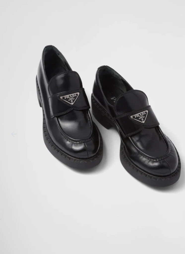 Estos son los mocasines Prada de Nicole