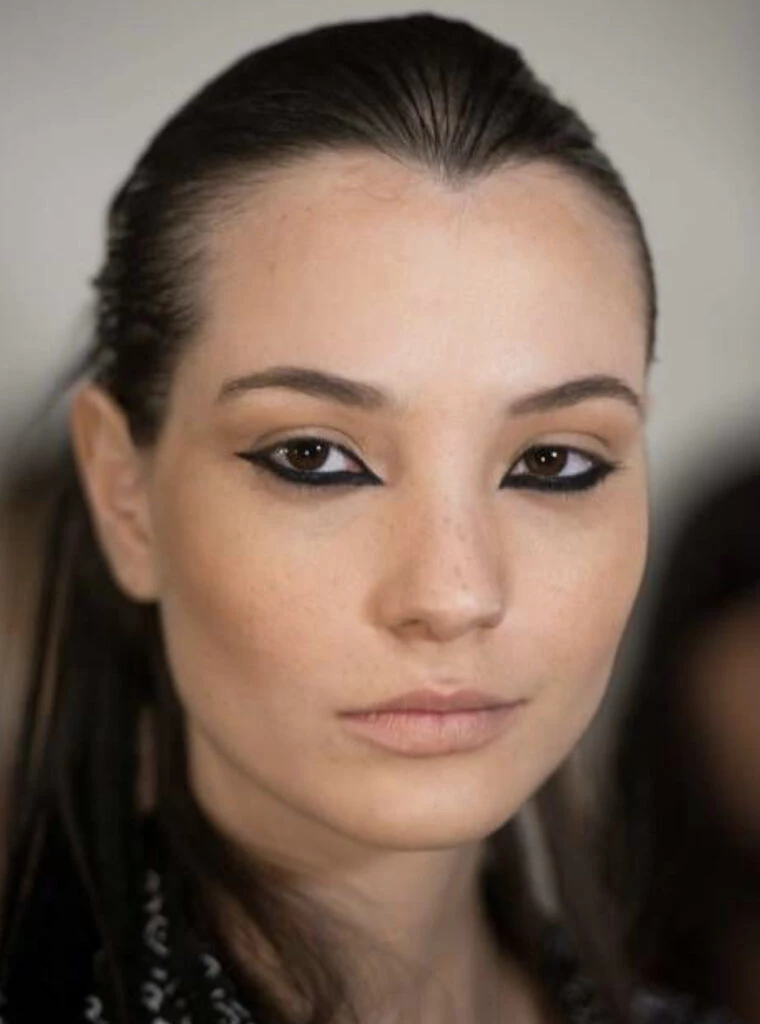 Eyeliner inverso, la última tedencia beauty