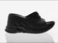 Givenchy relanza su zapato modelo "Marshmallow" en su versión verano 2023.