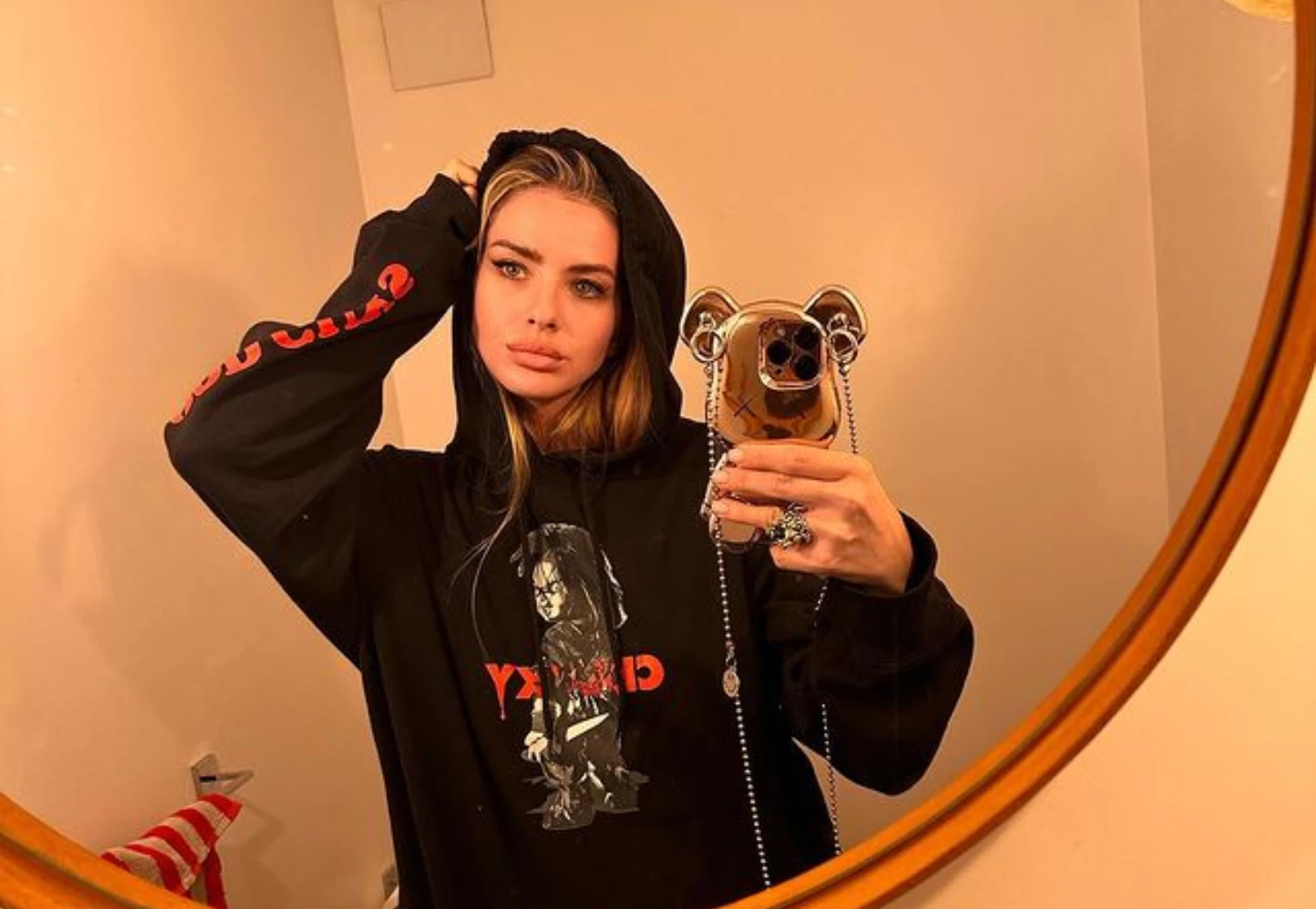 Las pantuflas súper trendy de la China Suárez