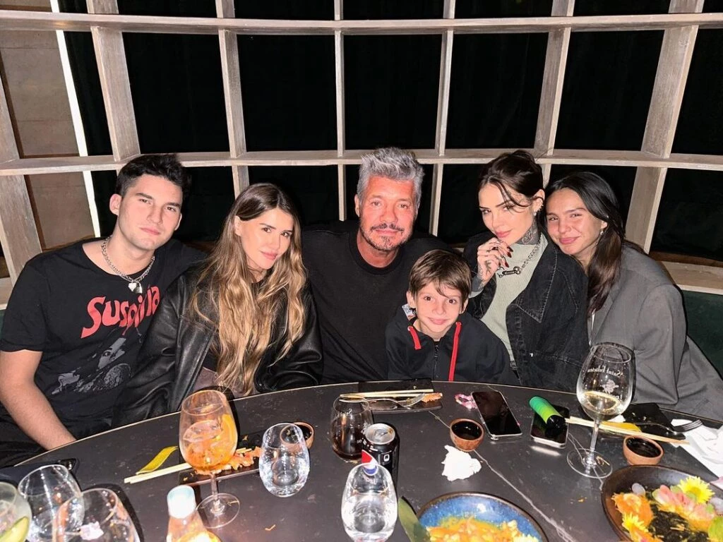 Marcelo Tinelli junto a sus hijos