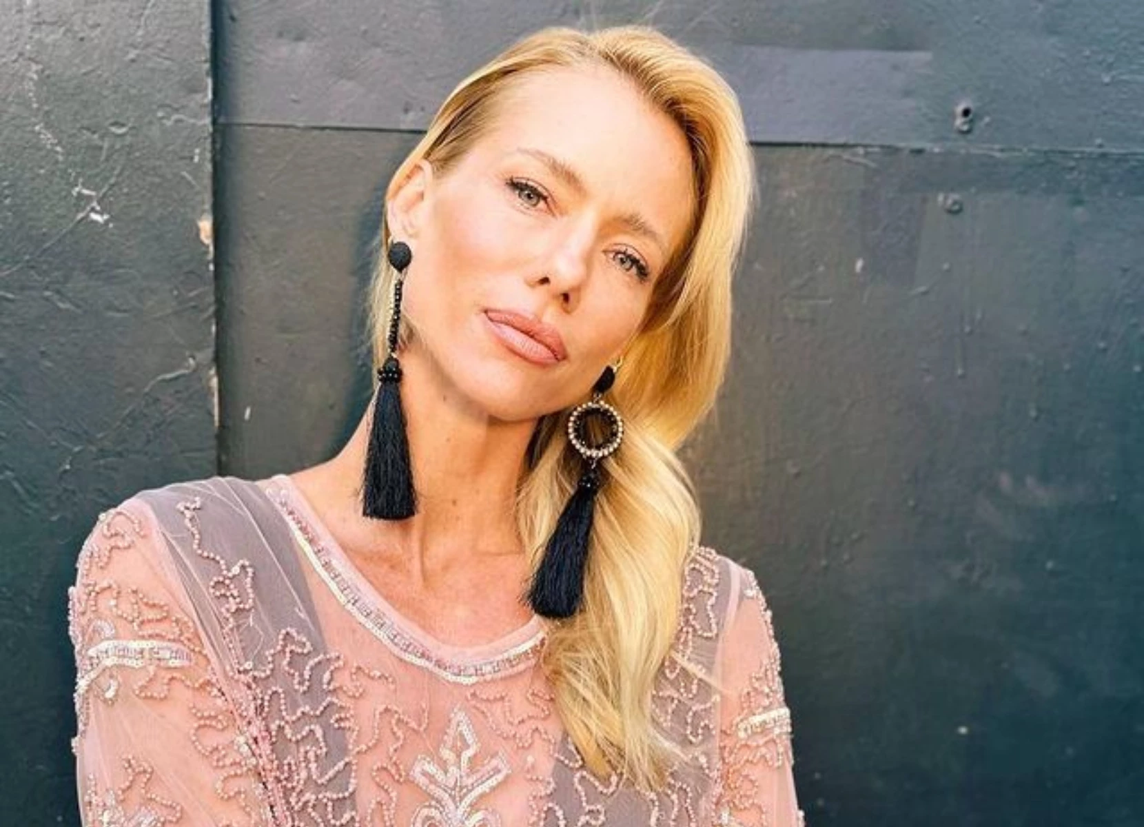 Nicole Neumann apostó por el nail art tendencia de este otoño invierno 2023