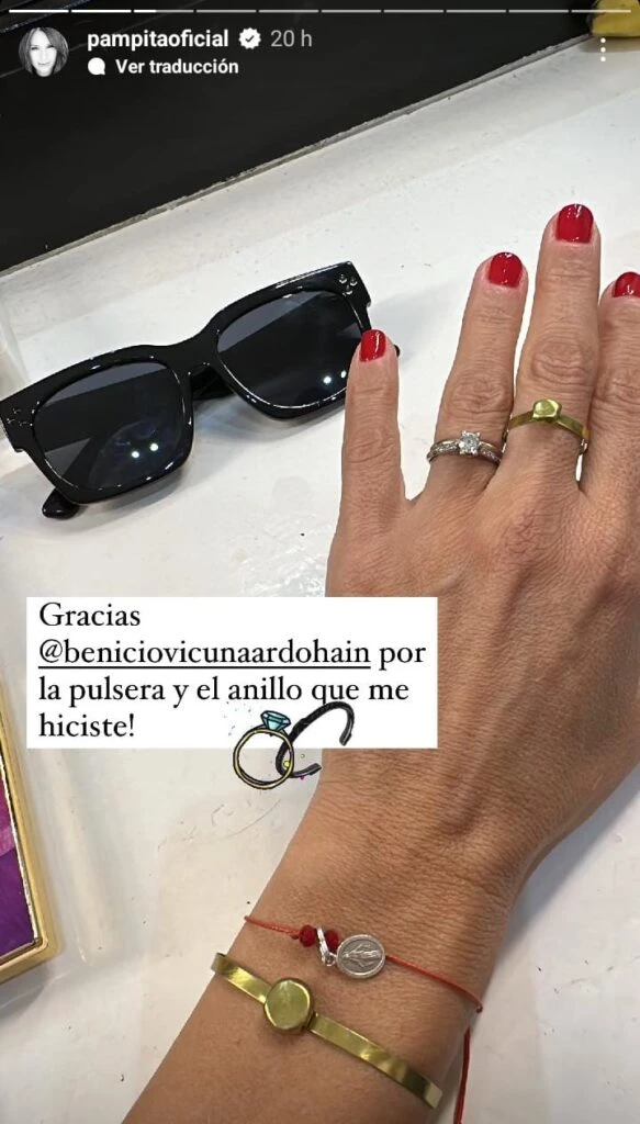Pampita mostró los accesorios que le hizo su hijo Benicio