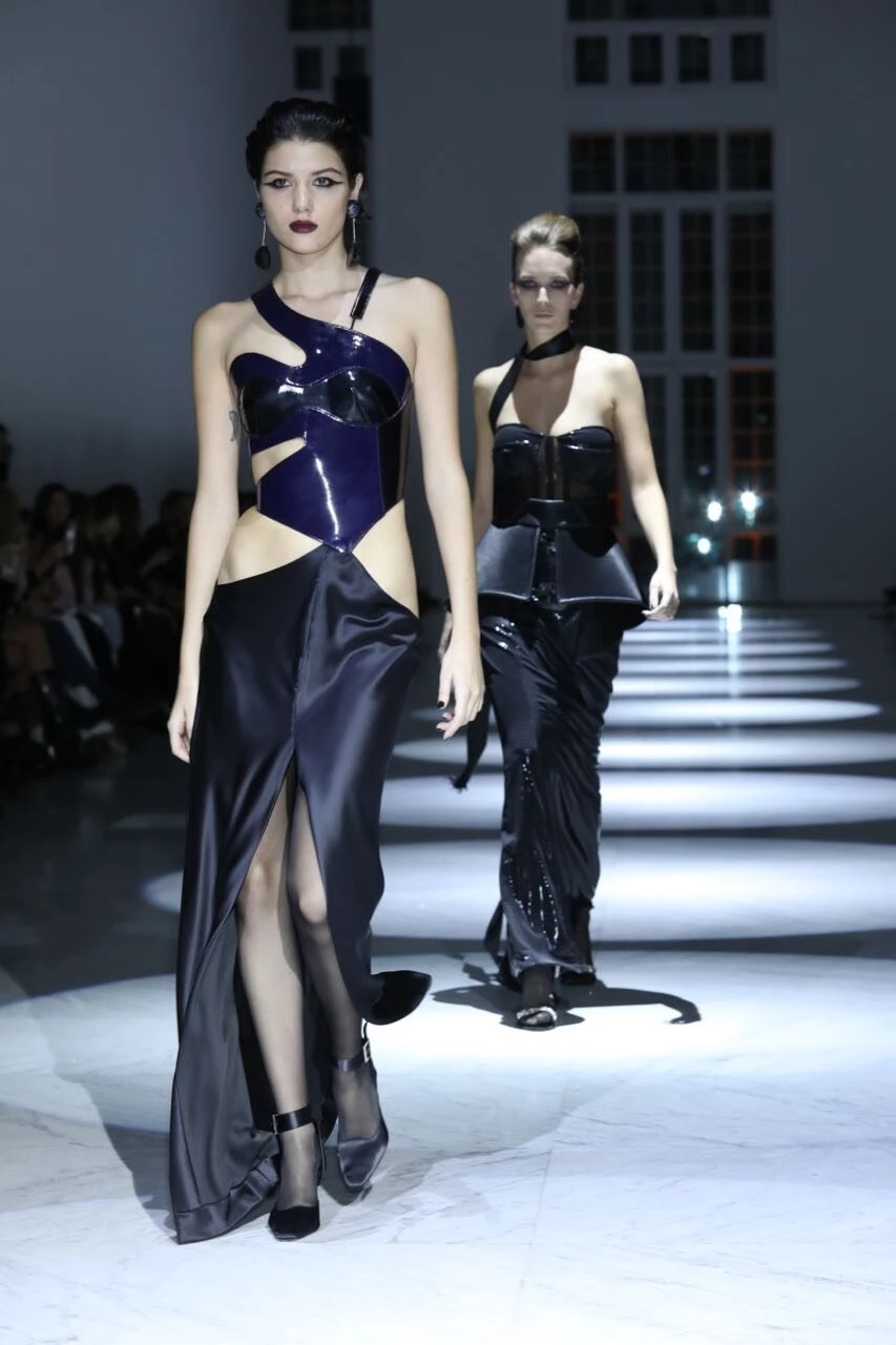 Desfile de Fabián Zitta