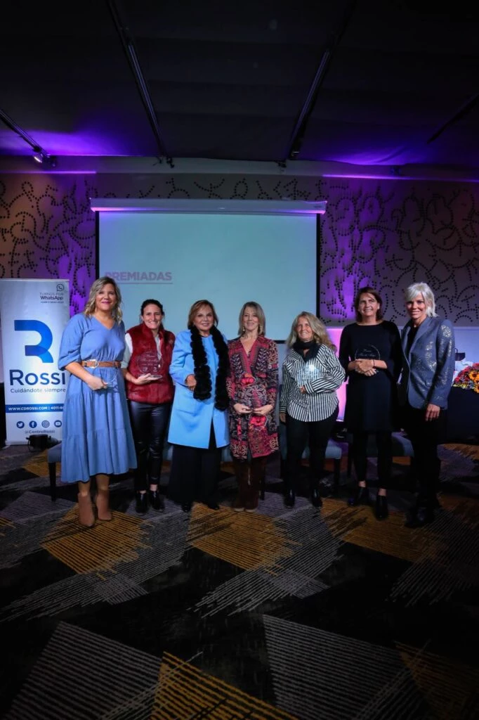 Entrega de premios de los premios FLOR DE MUJER