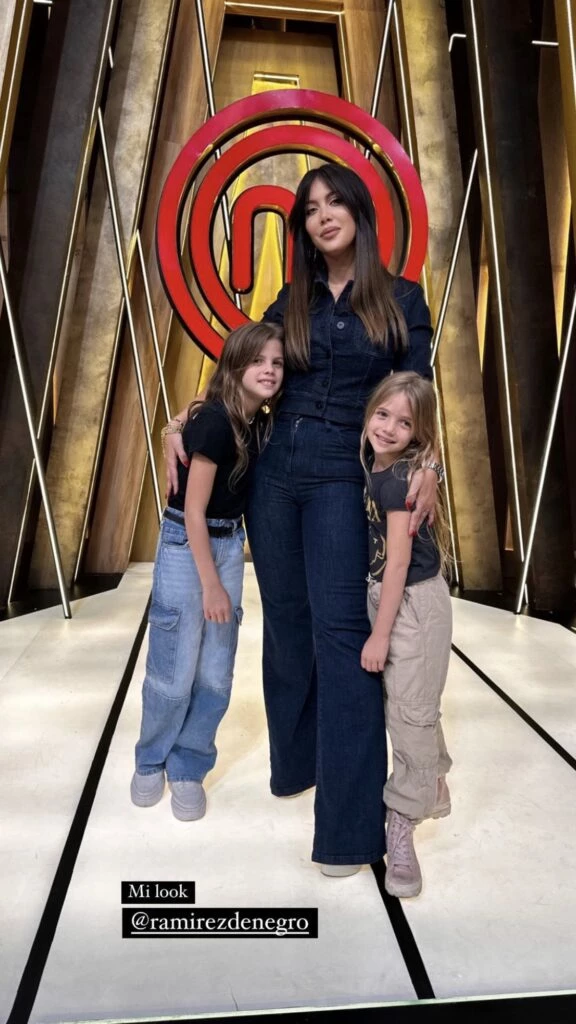 Wanda Nara y su look denim total