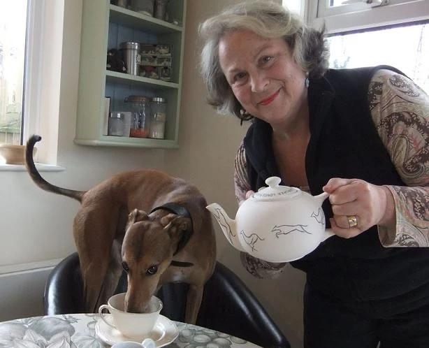 agatha tronchatoro Matilda Pam ferris