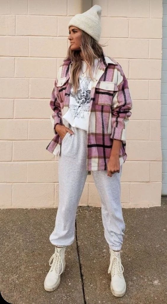 look con camisaco y jogging