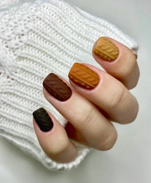 manicura sueter print otoño 2023