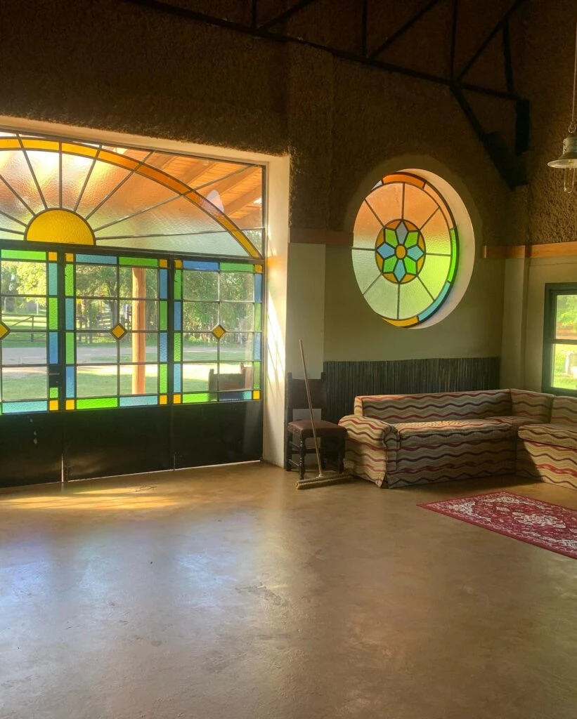 Casa de pájaros, el salón de Juan de Benedictis