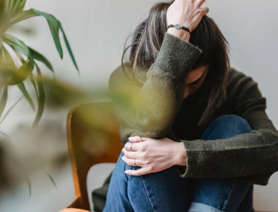 Crianza: la odiosa culpa, compañera tóxica de la maternidad