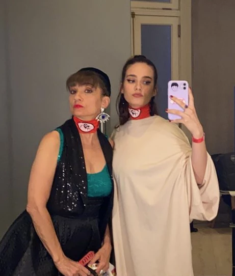 Mía Folino, hija de Hilda Lizarazu