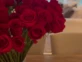 Wanda Nara recibió 27 rosas el día de su aniversario con Icardi