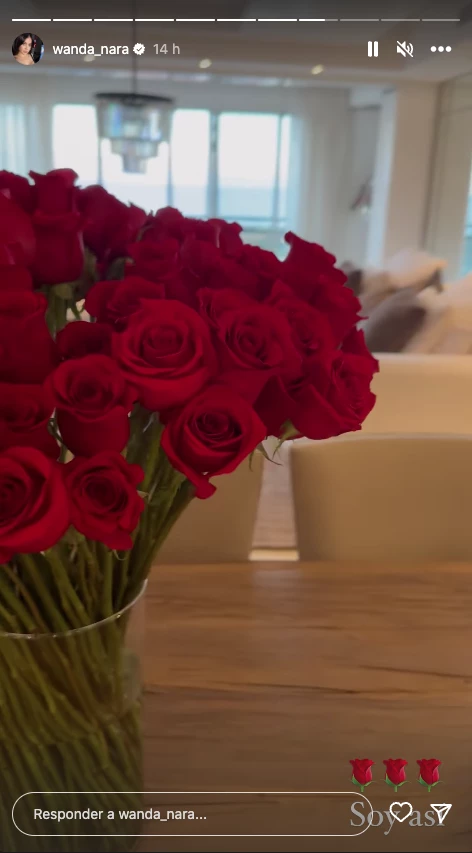 Wanda Nara recibió 27 rosas el día de su aniversario con Icardi
