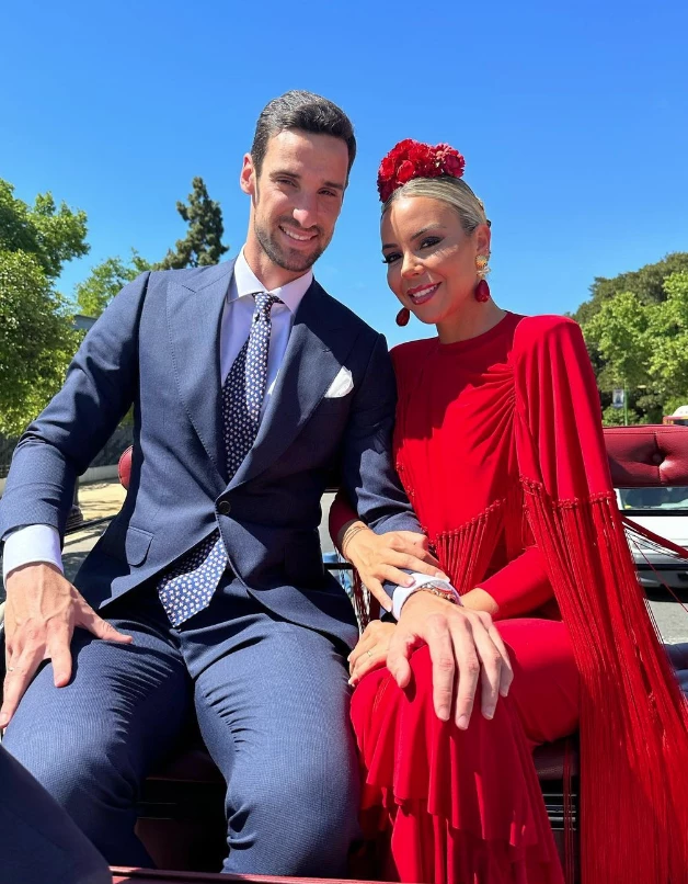Sergio Rico y su esposa, Alba Silva