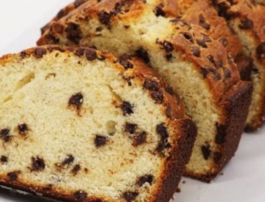 Cómo hacer budín de chips de chocolate para la hora de la merienda