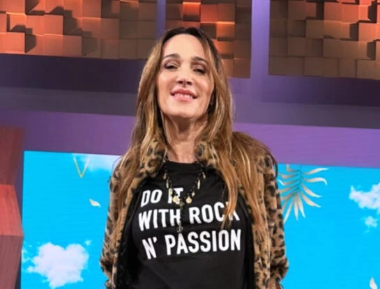 El truco de estilismo que usó Vero Lozano para potenciar su look casual